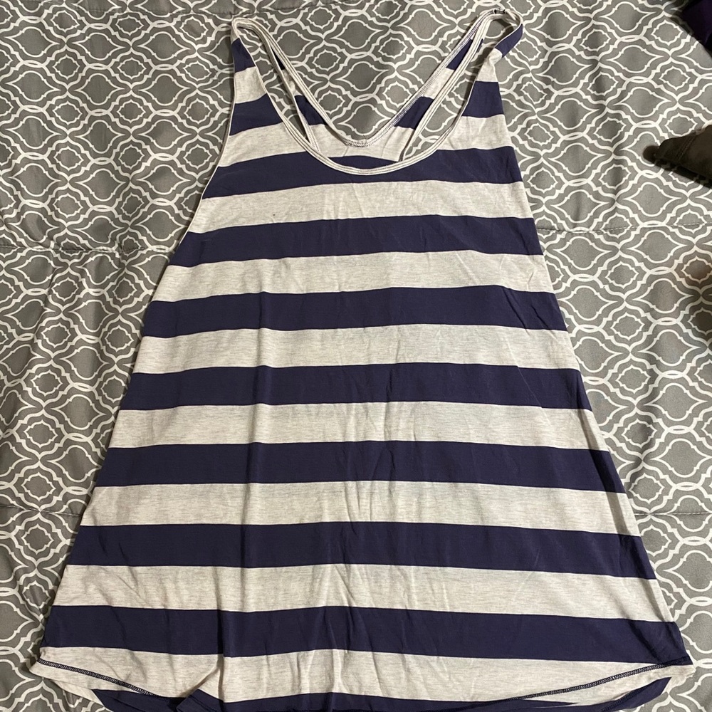 Lululemon tank top